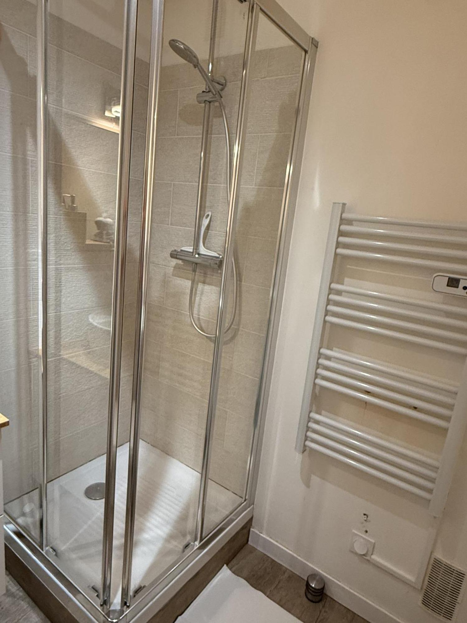 Douillet, Les Bains, A Deux Pas De La Cure Et De La Apartment
